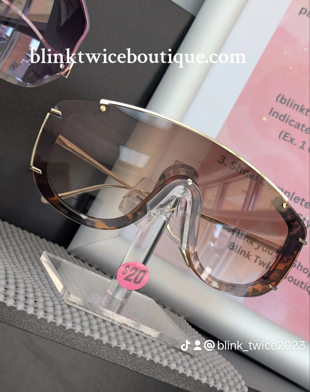 Lucci Frames