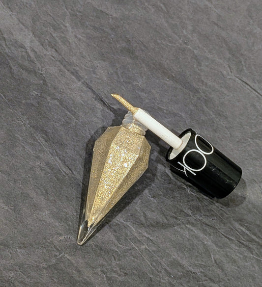 Eye Liner (Top Lid )