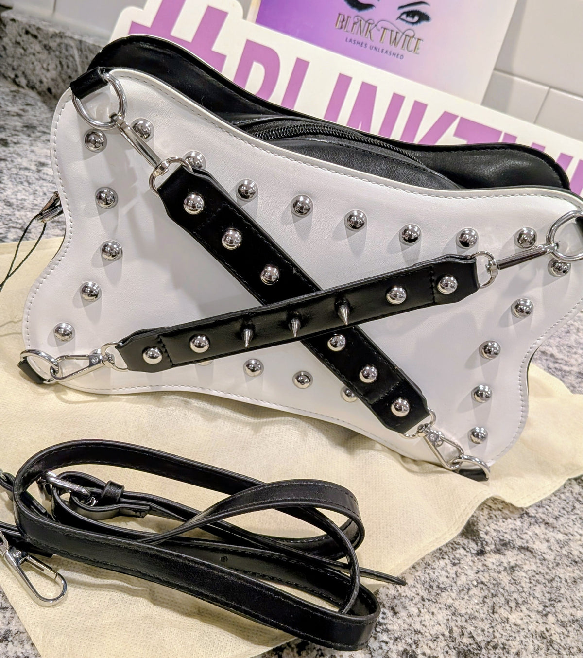 Bold Bandit Bag